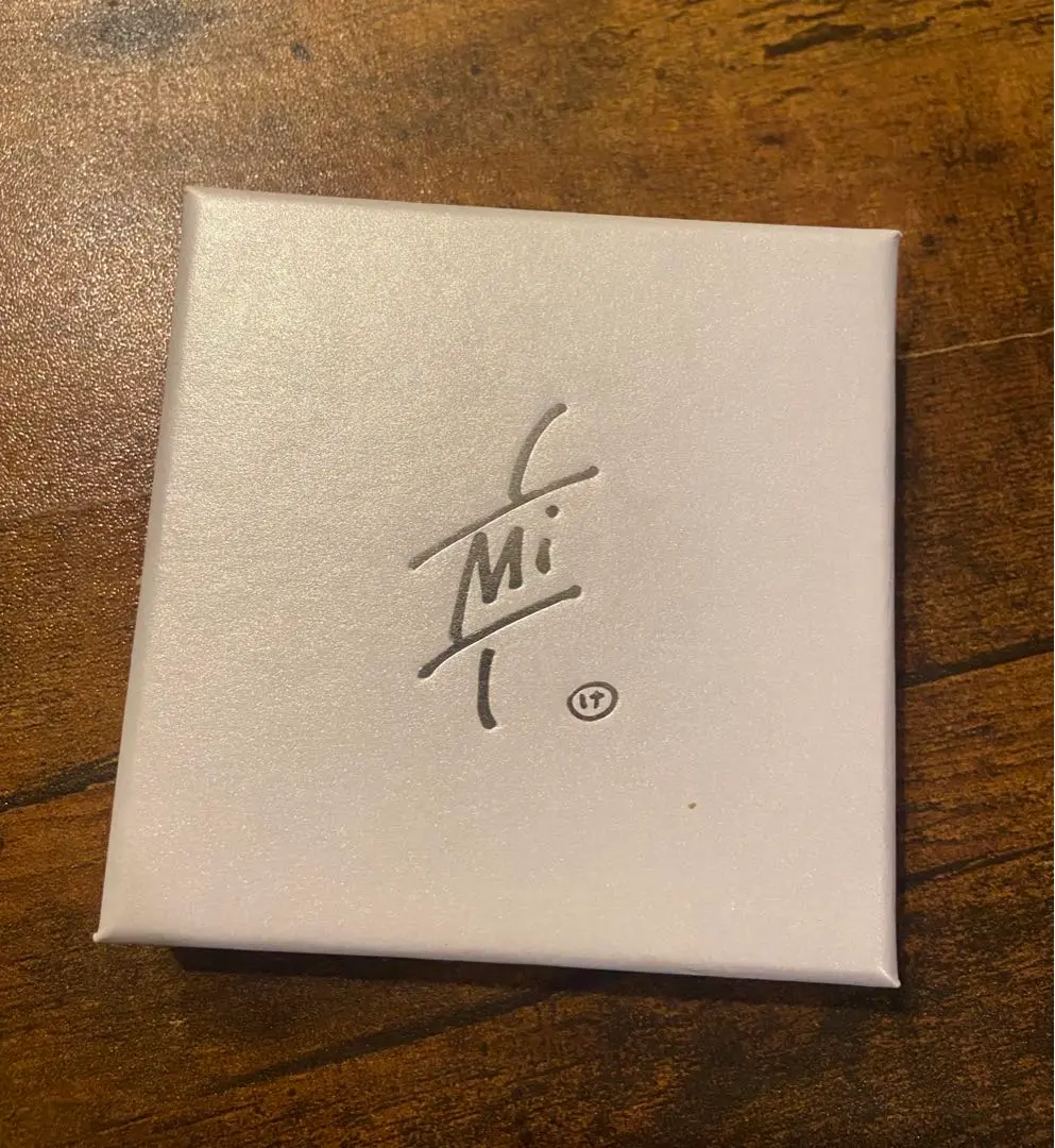 銀製品・指輪・アクセサリー　水江建太 Miリング(イヤーカフ) 水江建太 イヤーカフ Miリング シルバー グレージュ - メルカリ