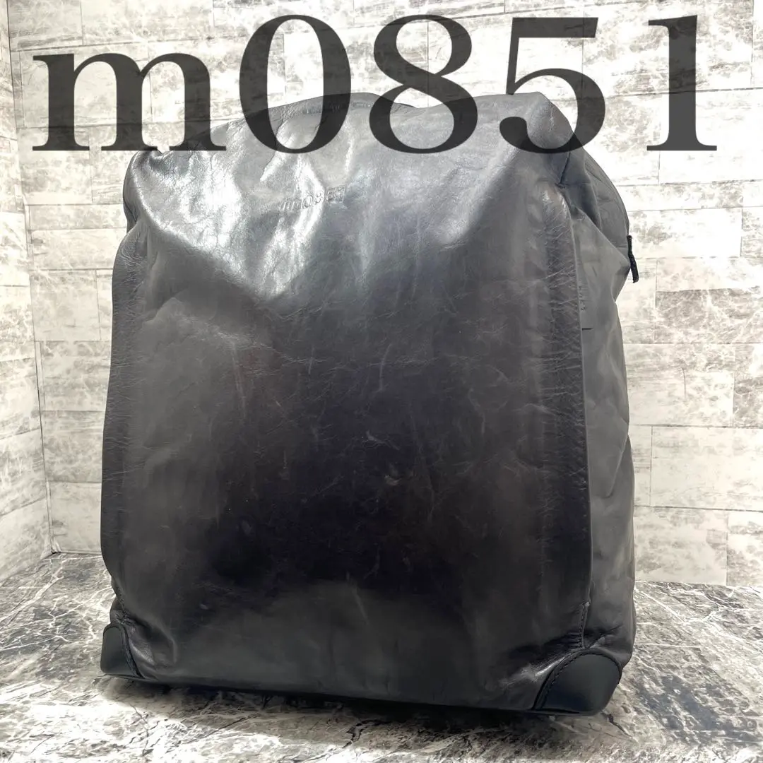 m 0851 超軽量　黒レザー・バックパック（美品）カナダ製 m0851 エム・ゼロ・エイト・ファイブ・ワン ANILINE FOLDED
