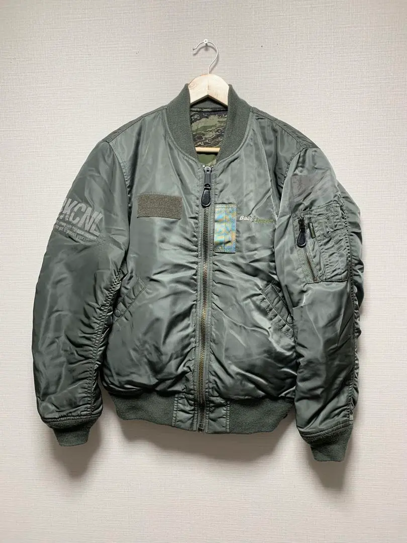 美品 AVIREX × BACK CHANNEL MA-1 ブルゾン カーキ L AVIREX - 美品 AVIREX×BACK CHANNEL MA-1 ブルゾン カーキ Lの
