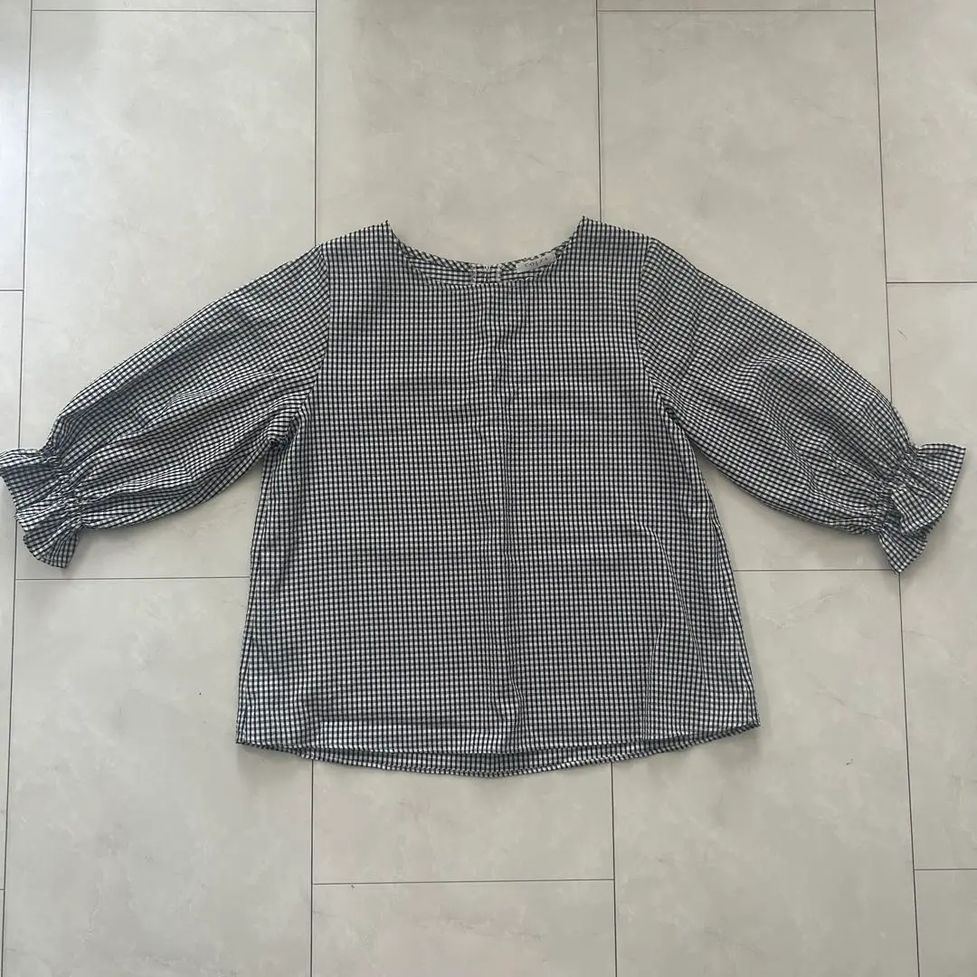 Thumbnail of Gingham check three-quarter sleeve blouse