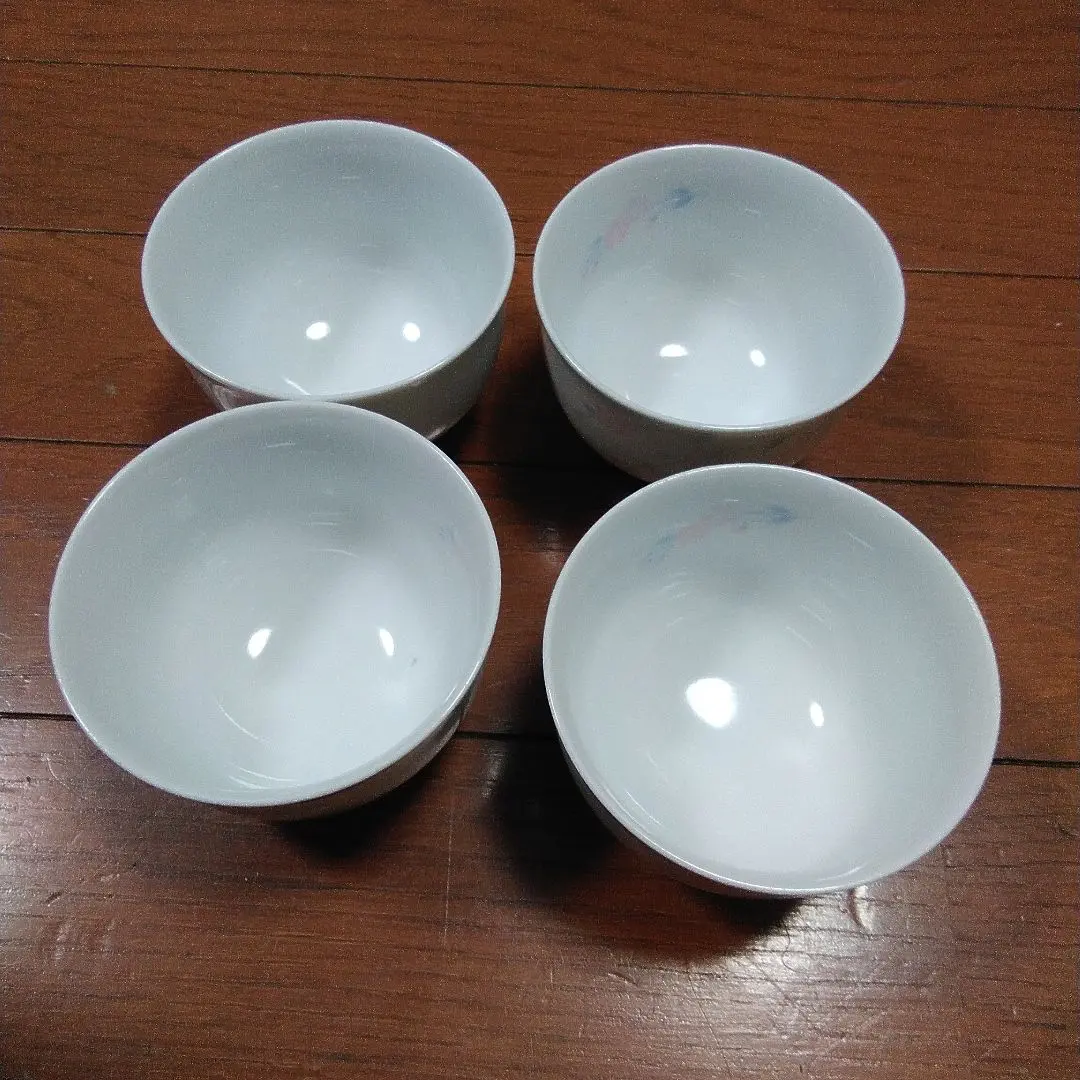 Thumbnail of Set of 4 floral ceramic teacups