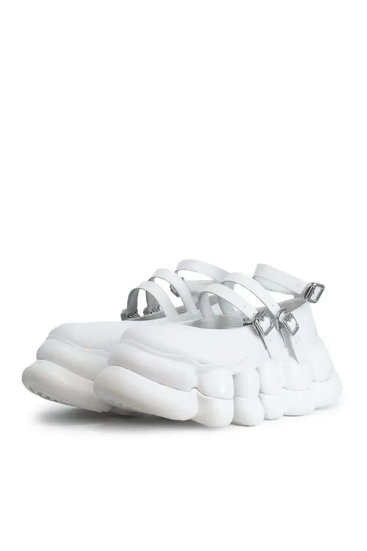 ！新品未使用！ミキオサカベ　Bouquet Moon ホワイト JennyFax Sneaker – MIKIOSAKABE & JennyFax（ミキオサカベ