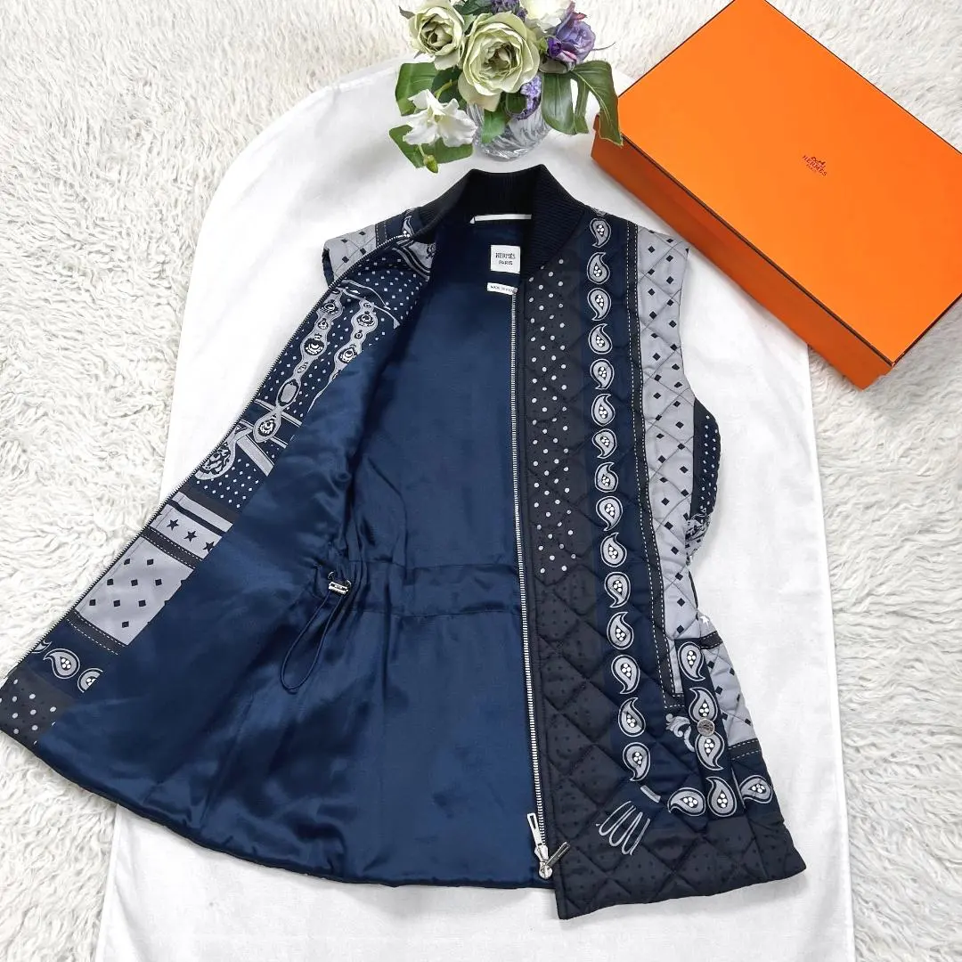 【希少】【美品】エルメス　22AW　ショートスリーブ ツイルレーヌ　宮廷の馬具 希少】【美品】エルメス 22AW ショートスリーブ ツイルレーヌ 宮廷の