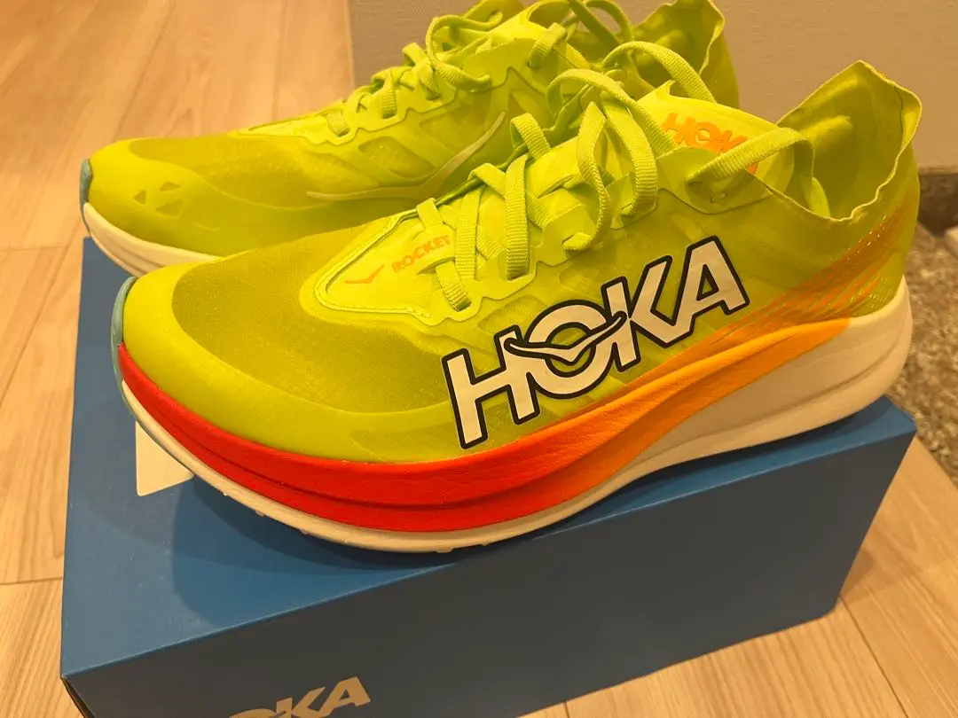 HOKA ONE ONE - taka HOKA ONE ONE ロケットＸ２ 中古品 Hoka Rocket X2 27.5cm ホカ ロケットX2 - メルカリ