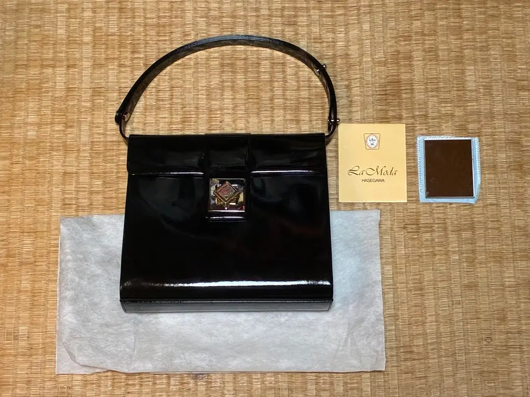 【美品】La Moda ハセガワ HASEGAWA 黒 ハンドバッグ ミラー付 未使用品】 La Moda HASEGAWA ラモーダハセガワ レザー 本革