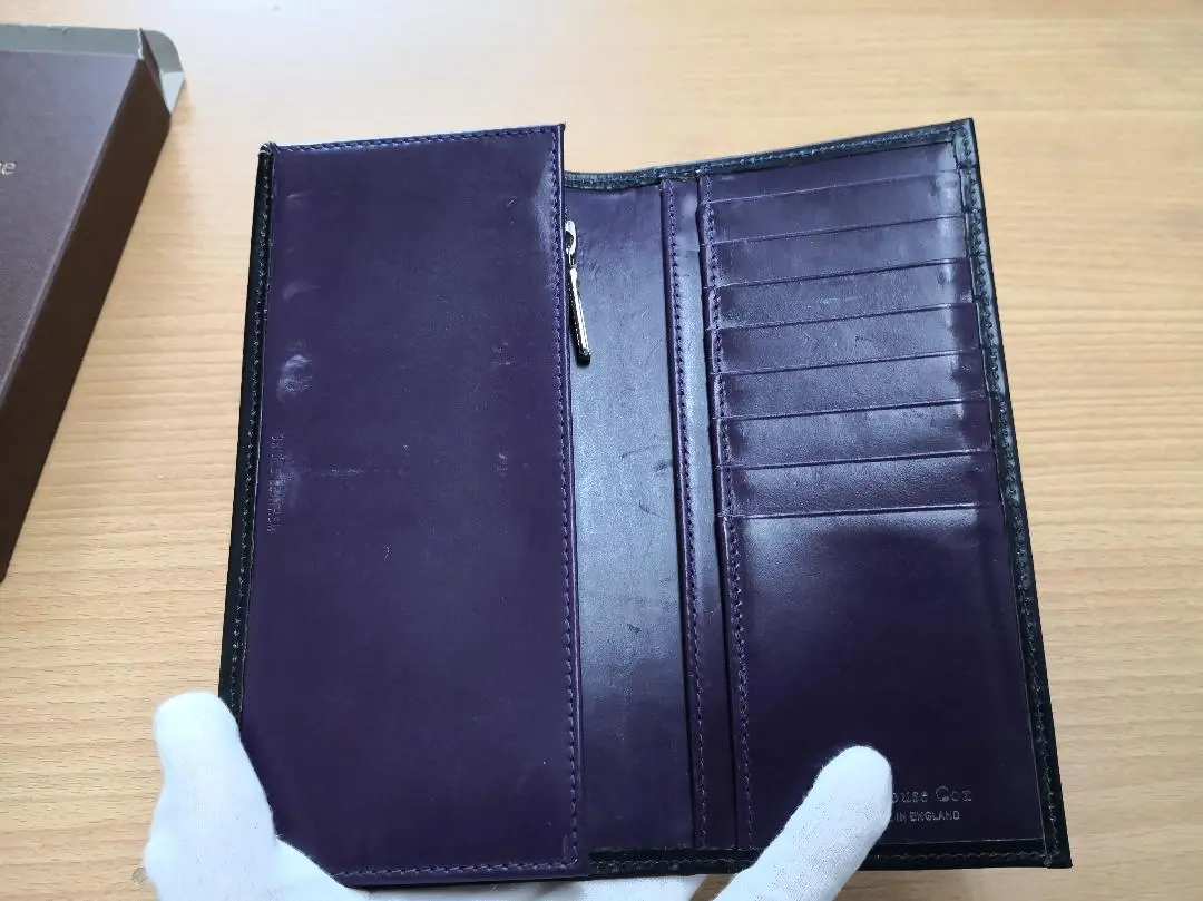 ENOYANdesu　 ホワイトハウスコックス :３つ折り財布　黒❌焦紫 3つ折り財布 ｜Whitehouse Cox｜ホワイトハウスコックス 公式