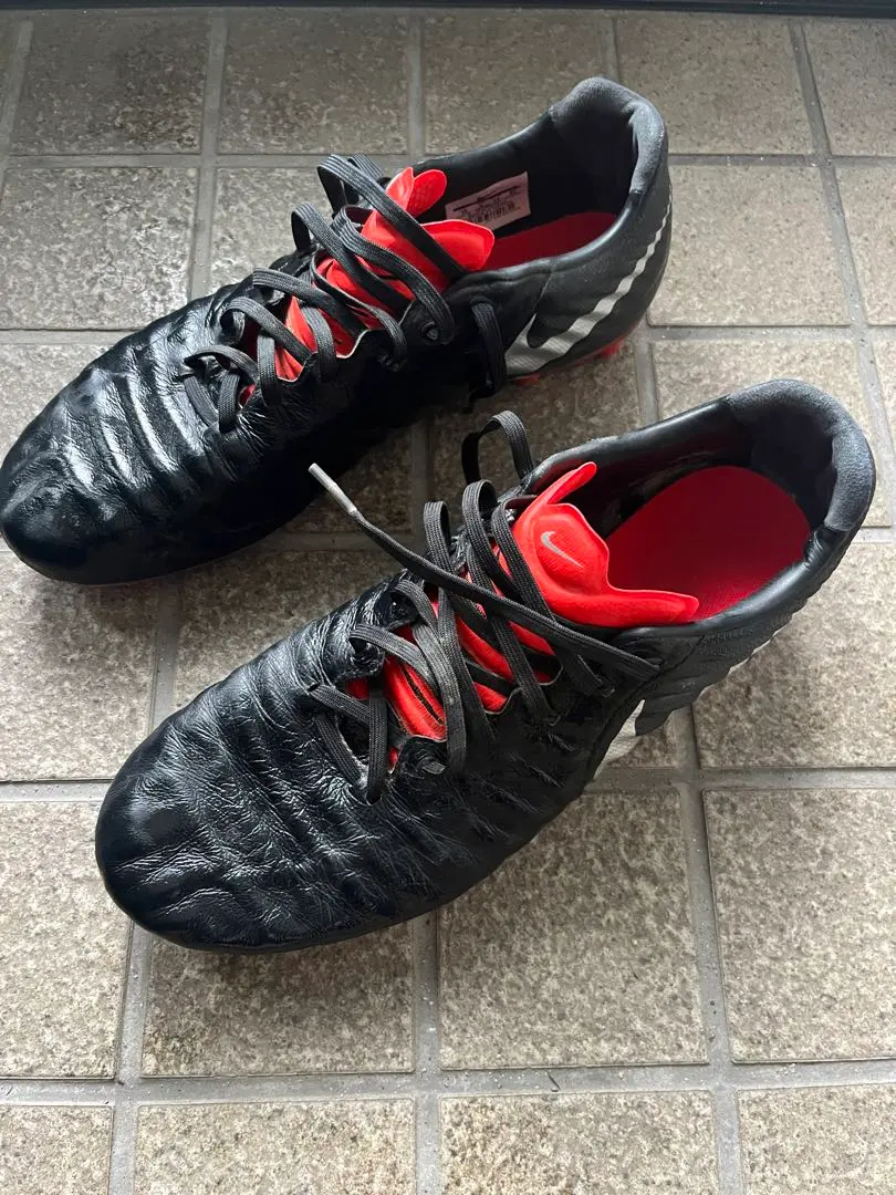 Thumbnail of NIKE Soccer Cleats 28 Tiempo