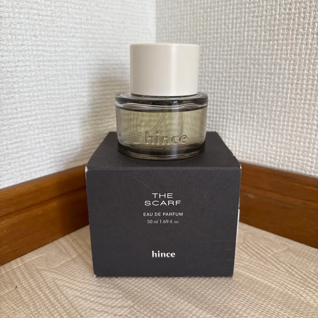 【美品】hince オードパルファム THE SCARF 01 香水 試してみた】hince オードゥ パルファムのリアルな口コミ