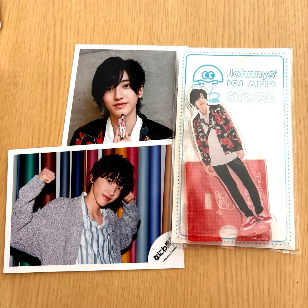Thumbnail of Shunsuke Michieda Acrylic Stand with Official Photo