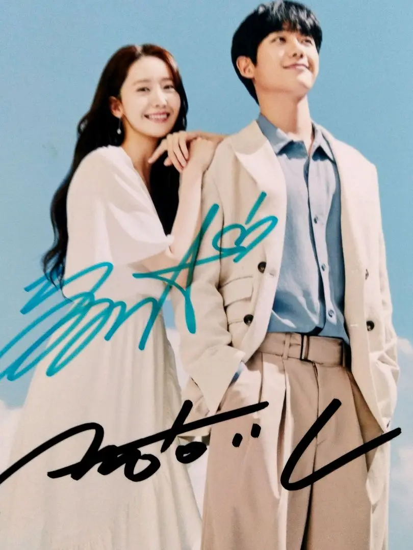 チョンヘイン直筆サイン チョン・ヘイン直筆サイン入り2Lサイズ写真…Jung Hae-in‥の通販