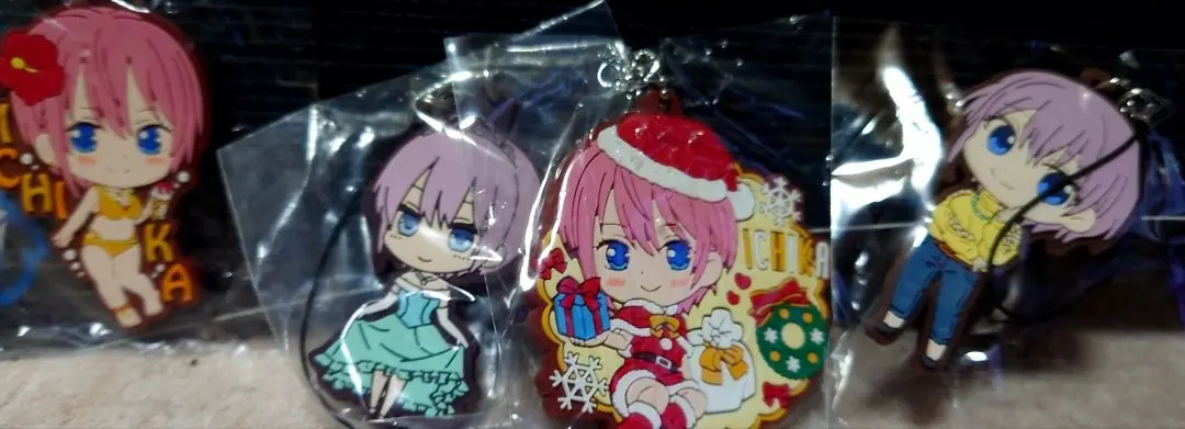 Thumbnail of Ichika Nakano Can Badge & Strap & Card