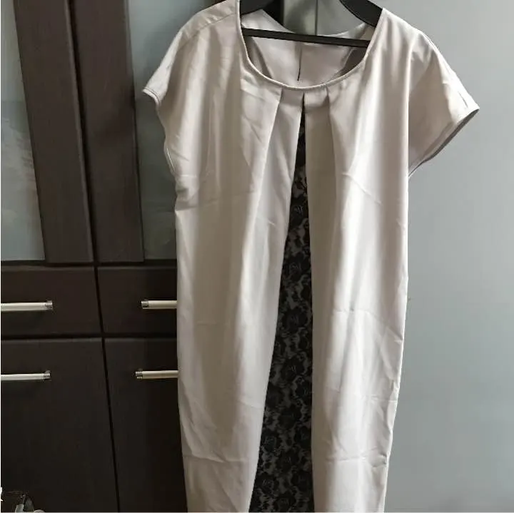 Thumbnail of Gray dress