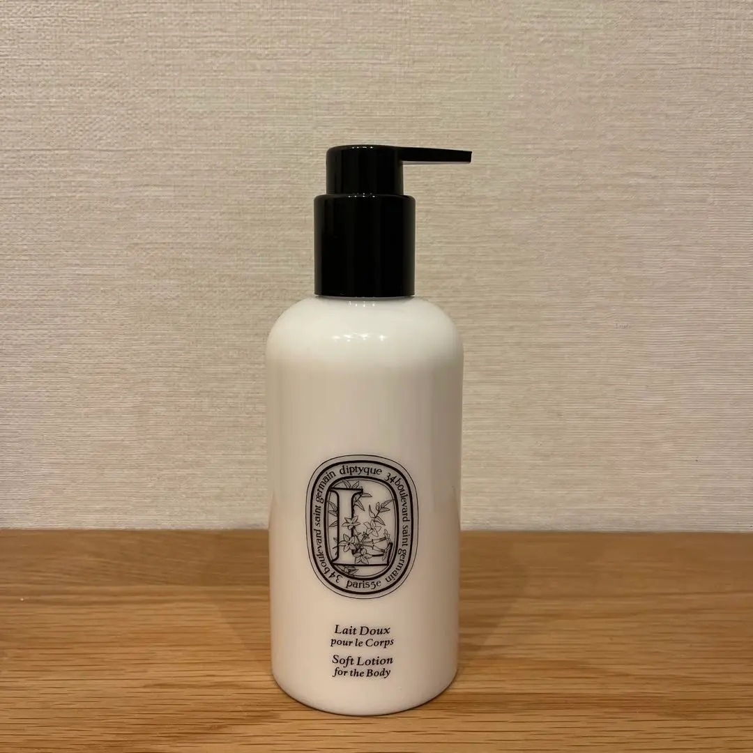 【Cyan】Trente-Quatre 香り付きオーバル 35g 2025年最新】Diptyque 香りのオーバル サンジェルマン 34の人気