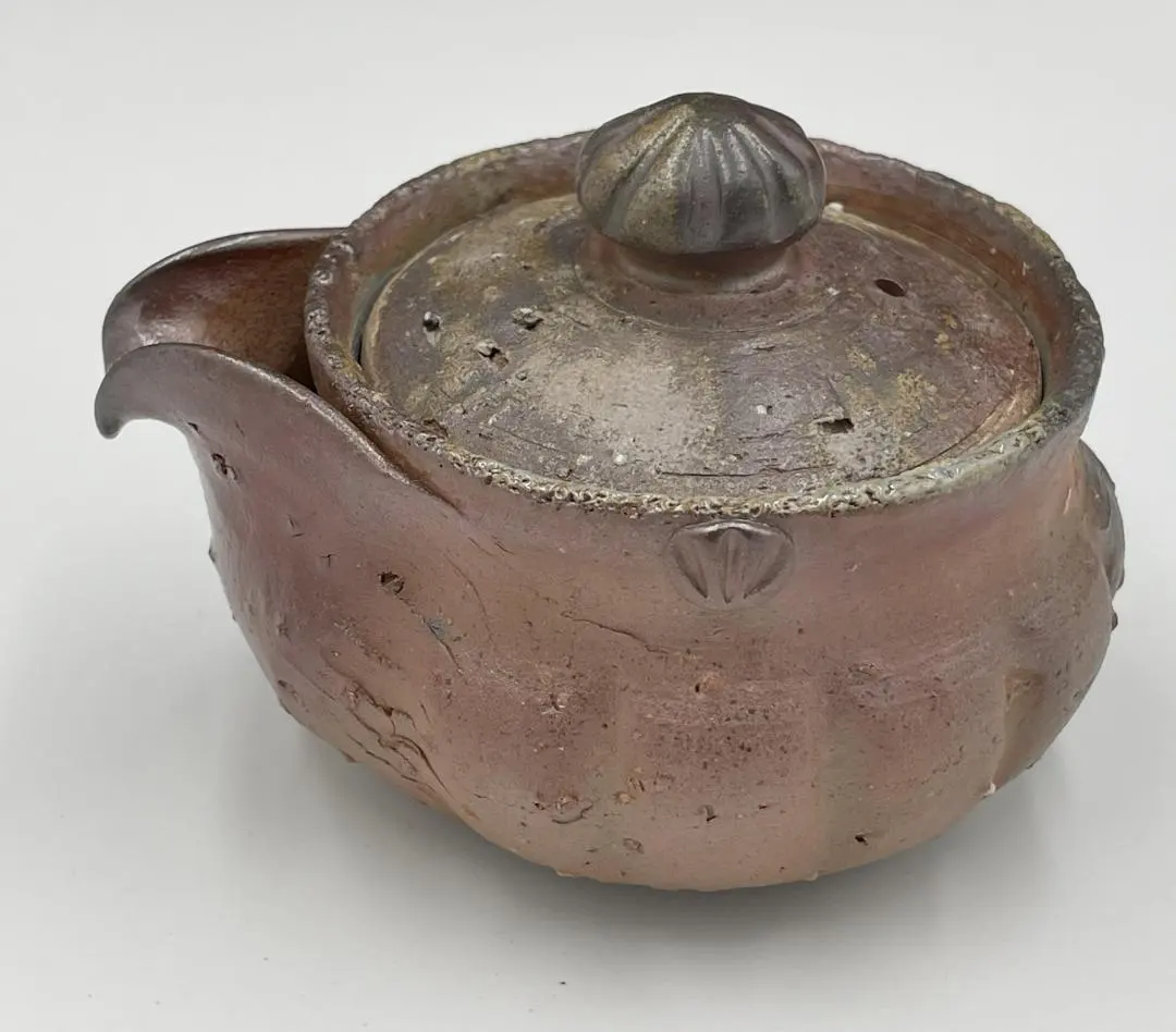 備前燒 圓頂造型茶壺 的縮圖