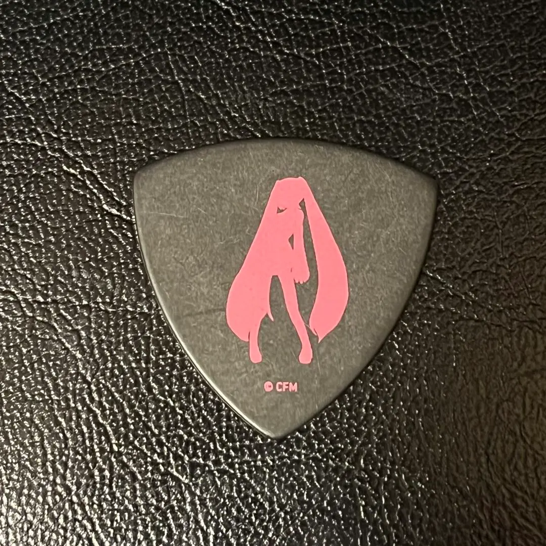 初音未來 撥片 粉色 三角形 吉他 貝斯 普羅賽克 鑰匙扣 的縮圖