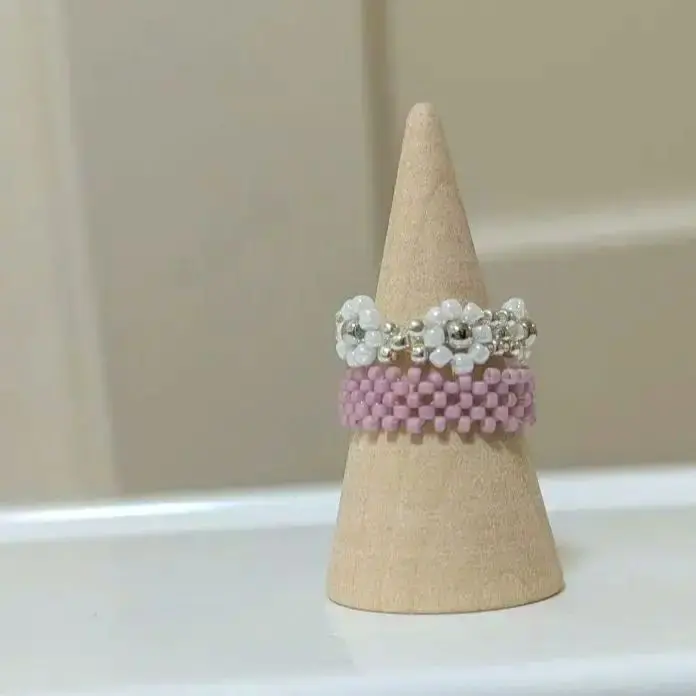 Thumbnail of B631 Bead Ring - White & Pink, Approximately Size 11