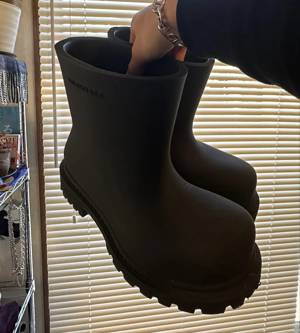 balenciaga steroid boots 6月25日まで 4.jpg