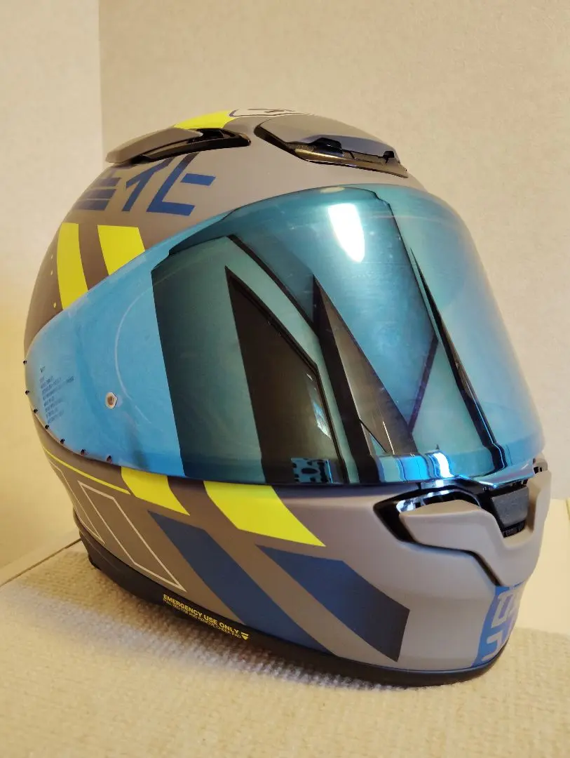 【極美品】SHOEI Z-8 ACCOLADE アコレイド Lサイズ 軽量コンパクトなSHOEI Z-8に受注限定モデル『アコレイド』登場