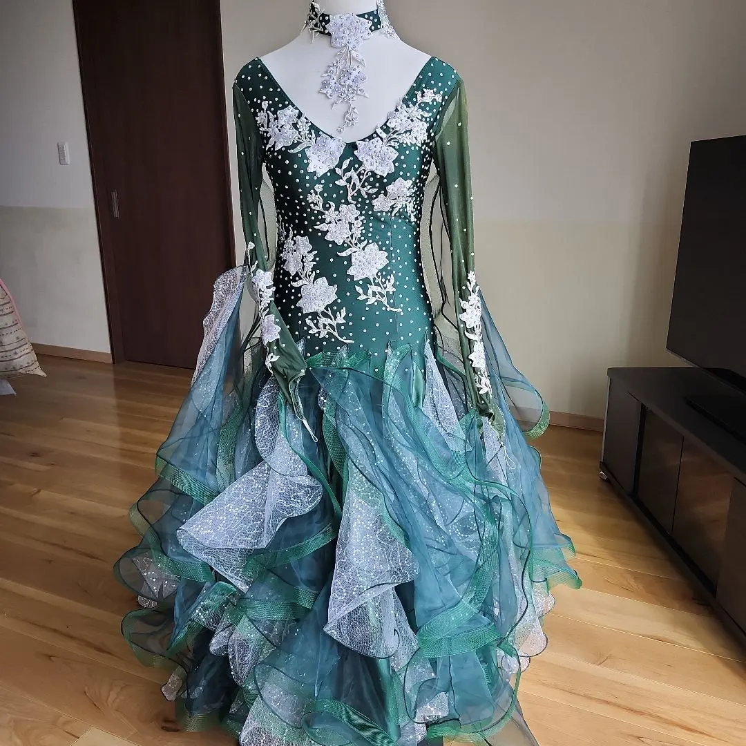 社交舞 未使用 標準舞裙 比賽 演示用 的縮圖