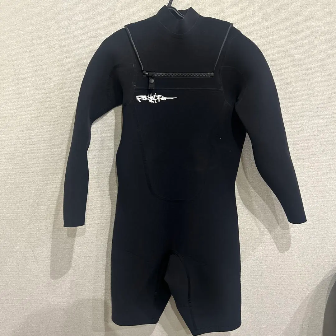 【格安】最高峰ウェットスーツ ROCK HOPPERメンズ ジャーフル 3ミリ 2025年最新】ロックホッパー 3mmの人気アイテム - メルカリ