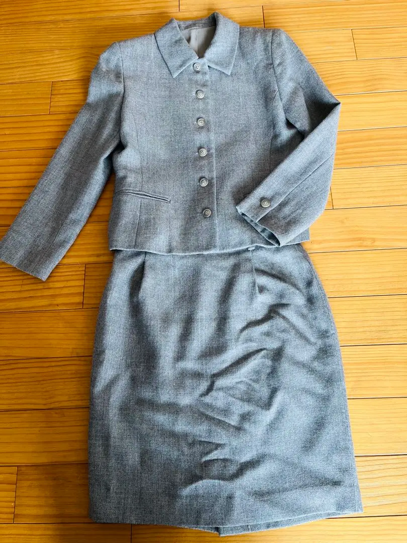 Thumbnail of Half Moon Ladies Suit Tweed