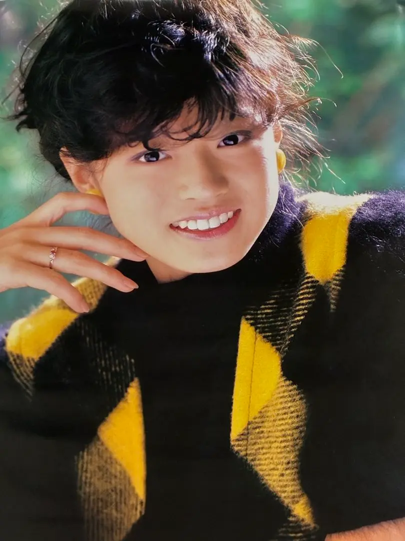 2025年最新】中森明菜 ポスター 非売品の人気アイテム - メルカリ