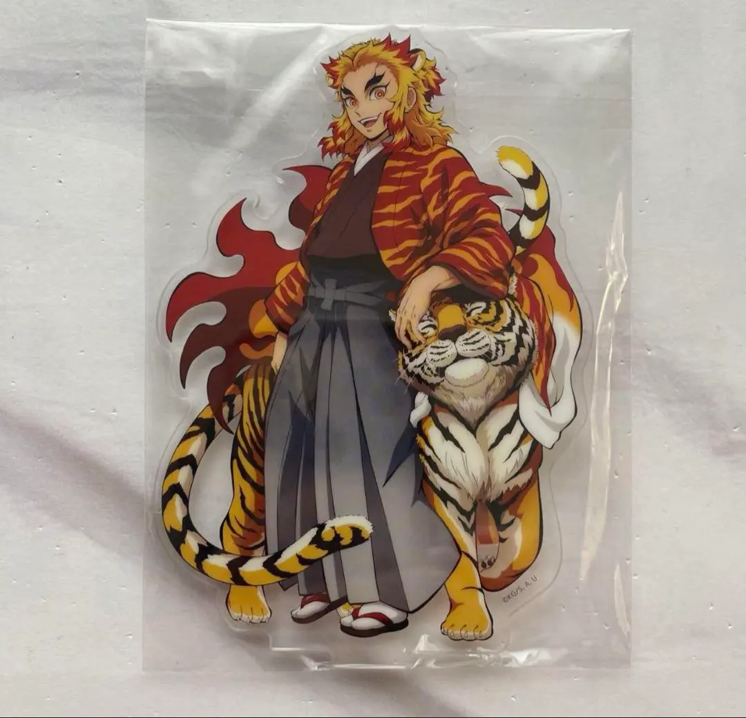 【鬼滅の刃】煉獄杏寿郎 寅年 缶バッジ 等身、みにきゃら 鬼滅の刃 缶バッジ 煉獄 杏寿郎: キャラグッズ｜ムービック（movic）