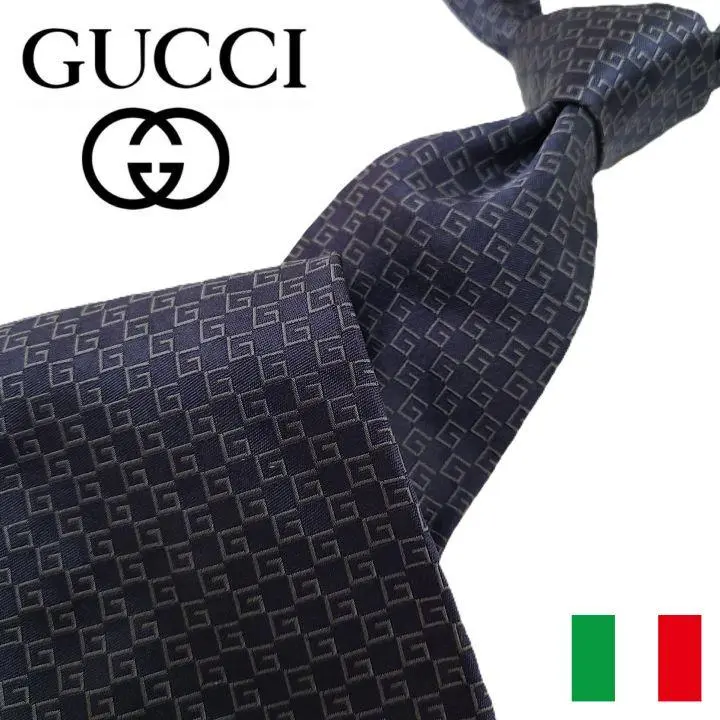 良質 GUCCI - 極美品 GUCCI グッチ 黒無地シルクネクタイ 紙袋