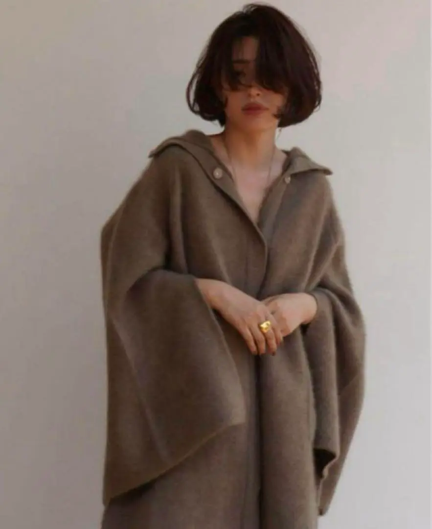 maple ETRE TOKYO ベージュ ポンチョ・ケープコート 2025年最新】ETRE TOKYO ポンチョ・ケープコートの人気アイテム