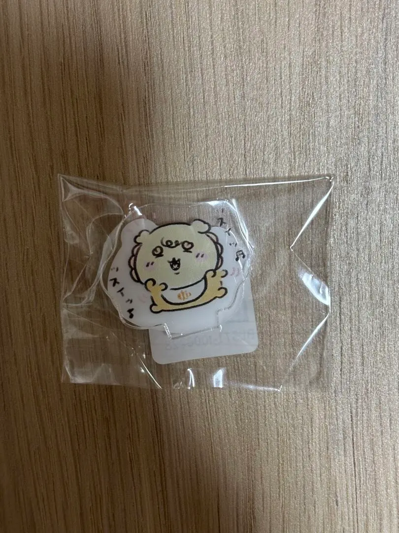 Thumbnail of Chikawa Baby Acrylic Stand in Capsule: Shiisaa