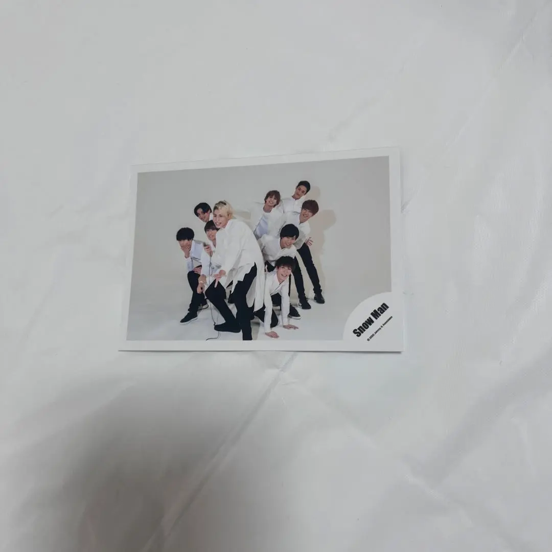 Thumbnail of Snow Man official photo