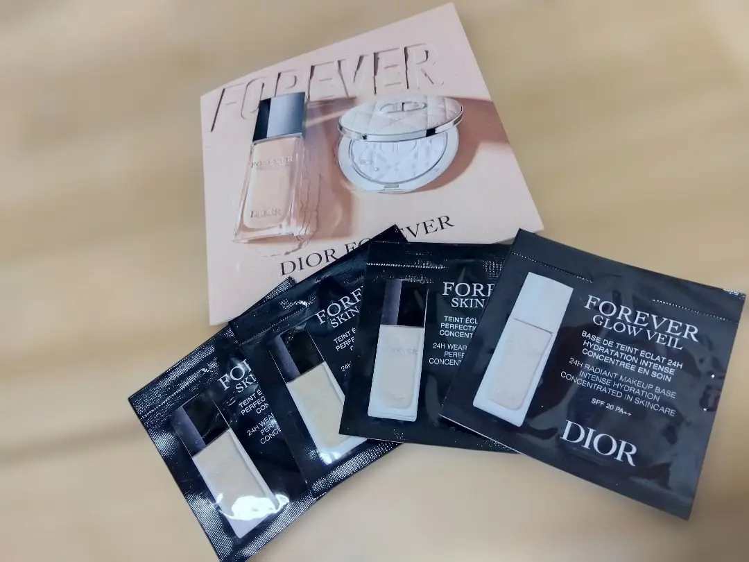 迪奧 恆久完美 水潤光 精華粉底液 體驗組 的縮圖