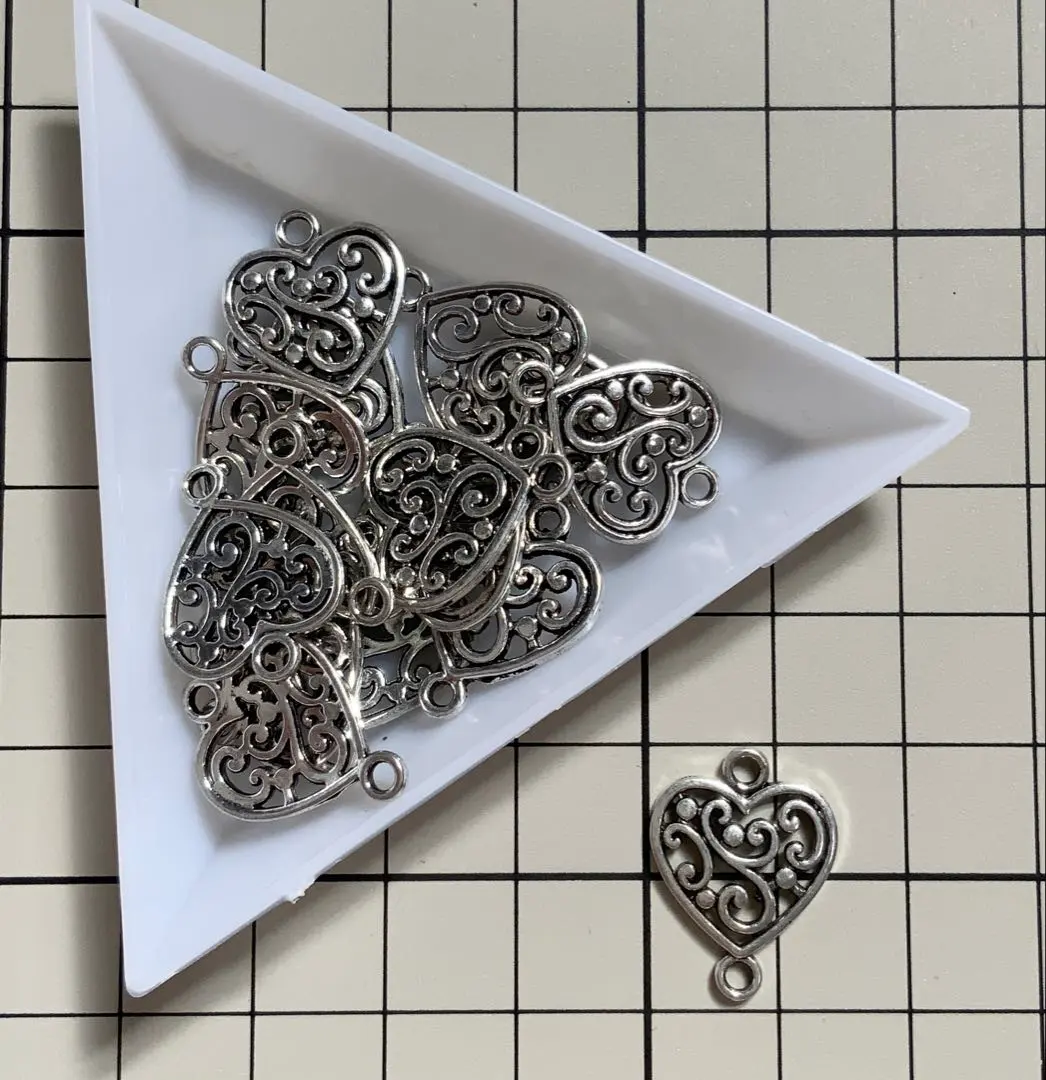 Thumbnail of Antique Silver Connector Parts - Hearts - 15 Pieces