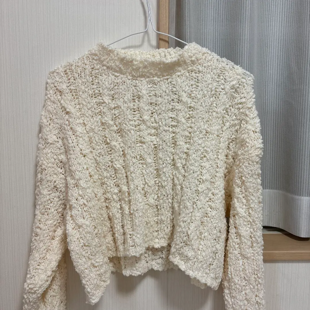 象牙色 羅紋針織 短版毛衣 的縮圖