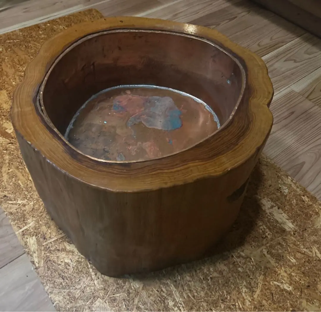 欅切り株 火鉢 入荷のお知らせです。 / リサイクルショップ三喜