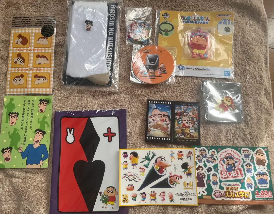 2025年最新】クレヨンしんちゃん 30周年 ピンバッジの人気