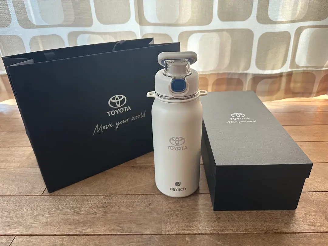 ランドクルーザー 真空ボトル 600ml 70ロゴポップアップ限定
