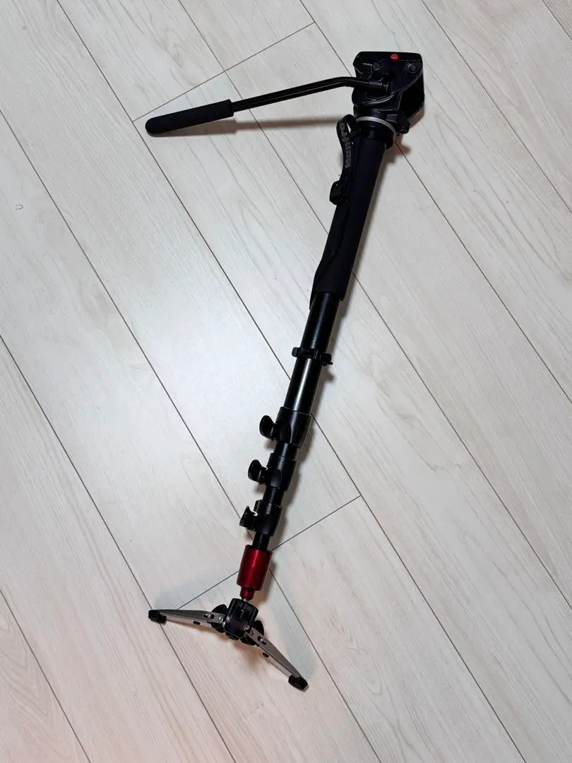マンフロット 561BHDV アルミニウム製　純正ケースMB MBAG80N付き 2025年最新】MANFROTTO 561/BHDV-1の人気アイテム - メルカリ