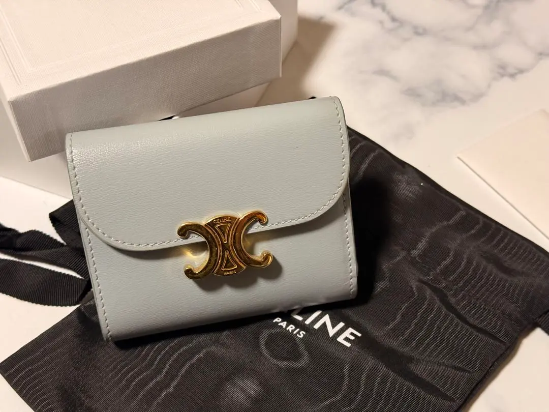 【CELINE】アイスブルーゴールドティーンシャイニートリオンフバ 綺麗なアイスブルー♡】ティーン CELINE ローラ (CELINE