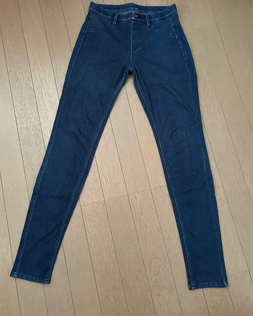 Thumbnail of Uniqlo Skinny Pants - Almost New, Size S