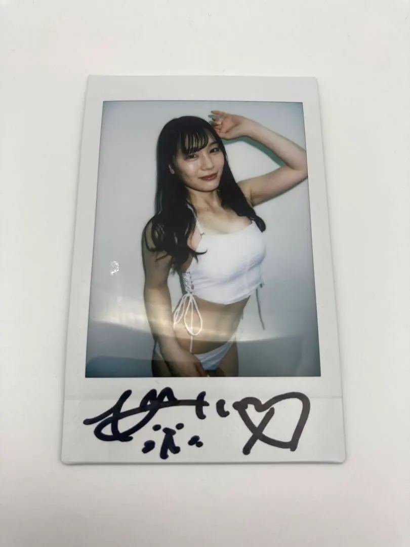 Thumbnail of Airi Suzumura autographed Cheki photo d