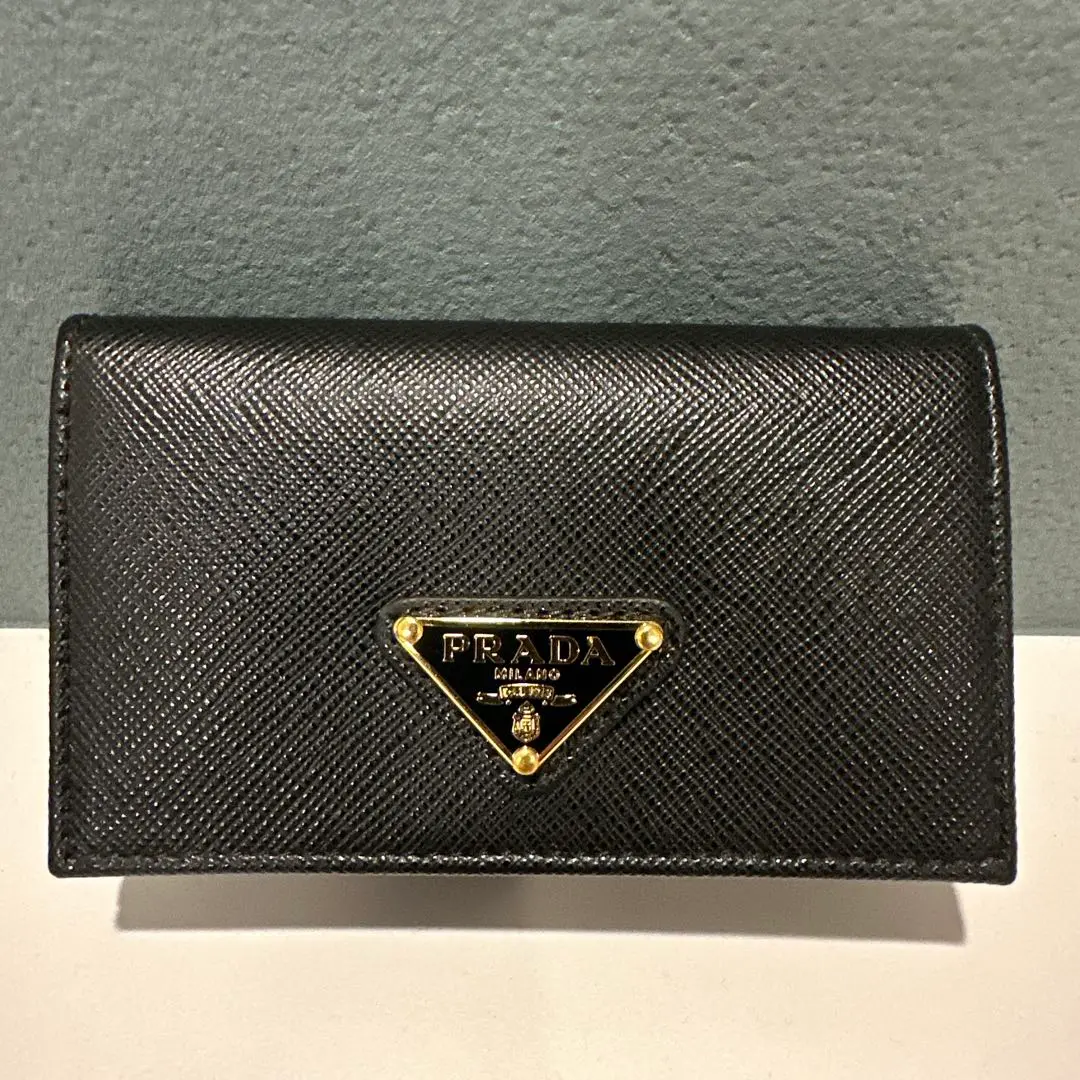 未使用品　PRADA ブラック レザー カードホルダー　名刺ファイル 楽天市場】プラダ 名刺入れ 中古の通販