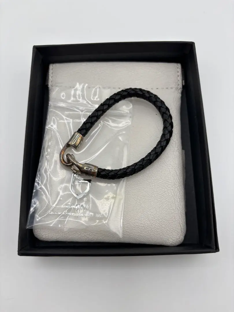 GARNI 編込レザー ブレスレット GARNI]Pipe Leather Bracelet/BLACK(GB24003) – R&Co.