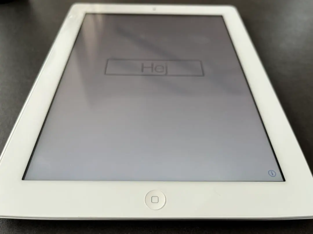 iPad本体　第4世代　MD515J/A 64GB Apple MD515J/A iPad 4th 64GB White 9.7in LED Retina Wi-Fi JP