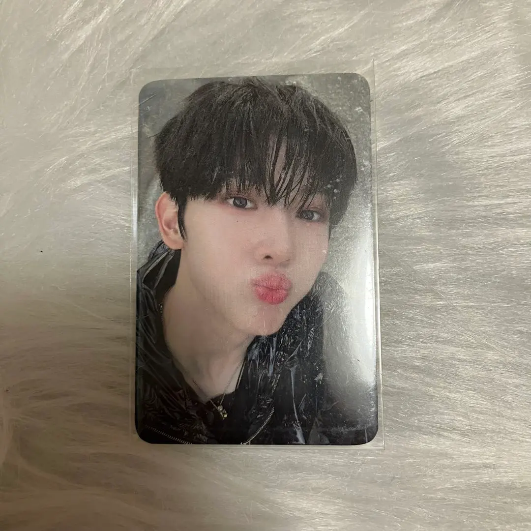 Thumbnail of EVNNE Everline Lucky Draw Sunghyun Trading Card