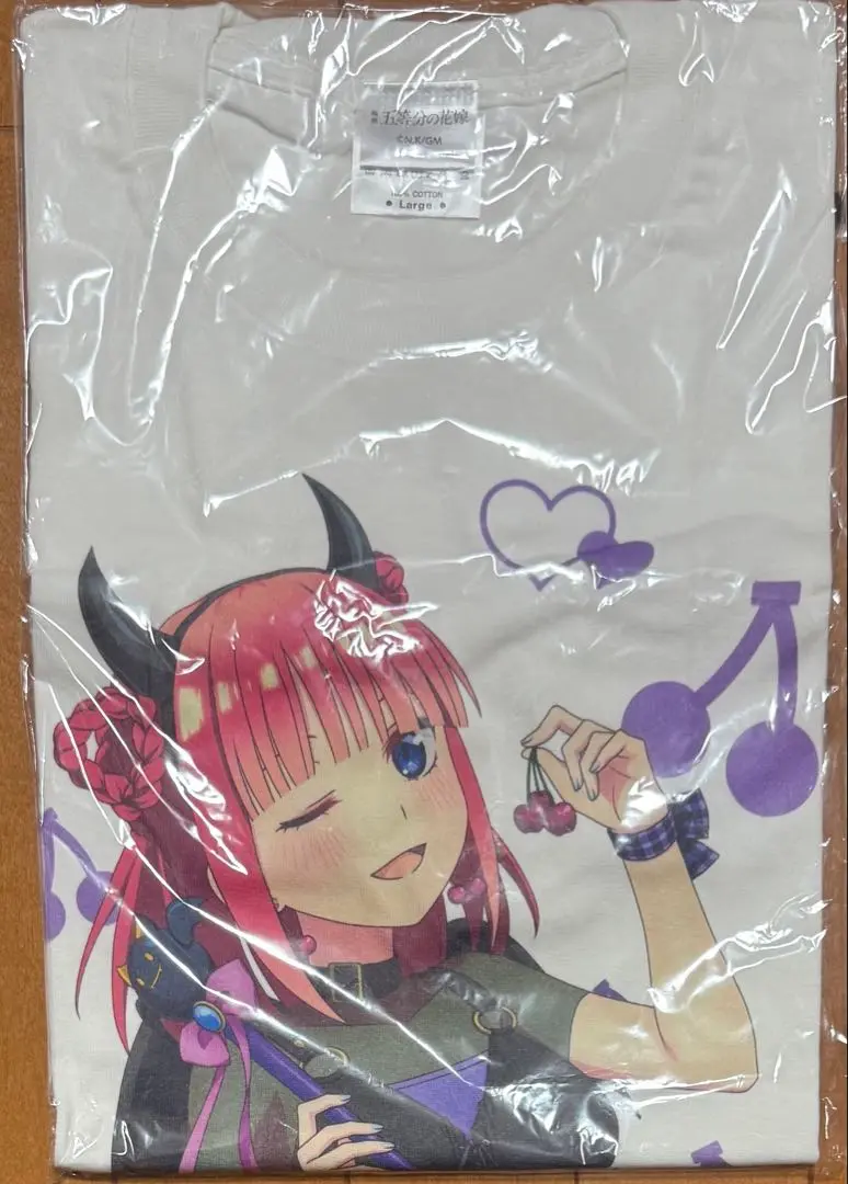 五等分の花嫁　中野二乃　アパレル　パーカー　Tシャツ　4着セット