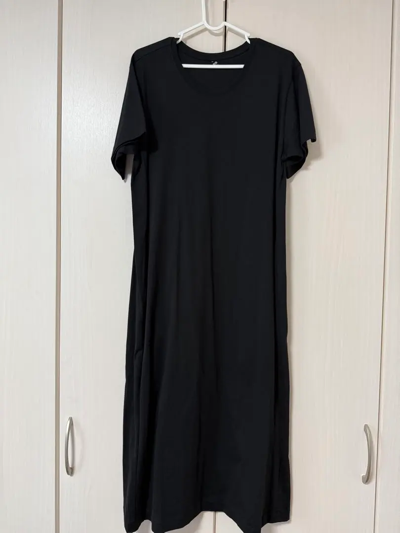 Thumbnail of UNIQLO Short Sleeve Black T-Shirt Dress M