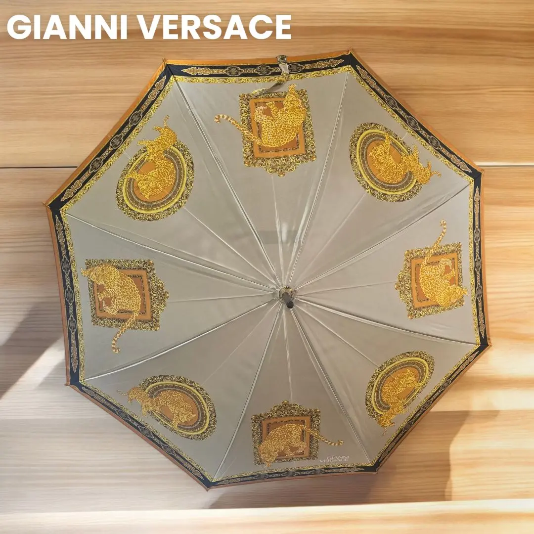 ★美品★GIANNI VERSACE 傘　ヴェルサーチ 国内正規品 ジャンニ・ヴェルサーチ / 折り畳み傘☂️