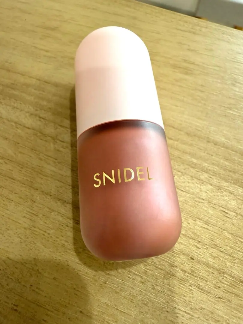 Thumbnail of SNIDEL BEAUTY Fluffy Brush 02