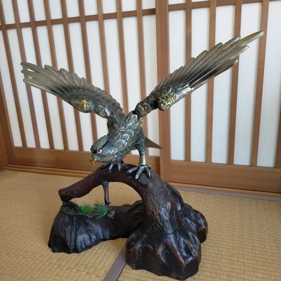 工芸品　鷹の　鉄製　置物 Yahoo!オークション -「鷹 置物」(鉄製) (金属工芸)の落札相場